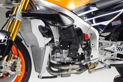 Tamiya 14130 1:12 Honda RC213V 2014 Motorcycle Kit